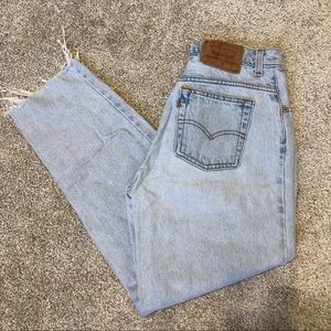 Vintage Levi’s 550 Light Wash Raw Edge Jeans Sz 11